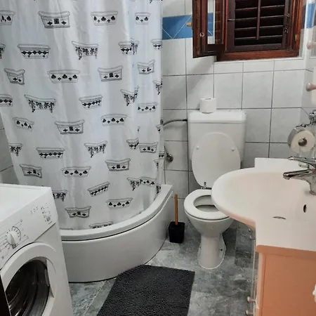 Zlatko Apartment